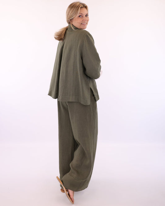Women's linen shirt with three quarter sleeves in olive green, made in Italy